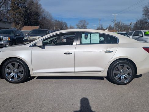 Used 2011 Buick LaCrosse CXL image 2