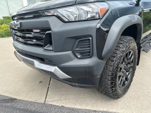 Used 2024 Chevrolet Colorado Trail Boss w/ Safety Package AWD/4WD image 10