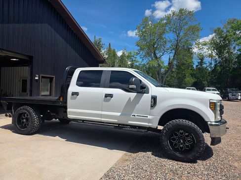 Used 2019 Ford F250 XL w/ Power Equipment Group AWD/4WD image 10