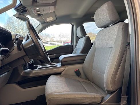 Used 2022 Ford F150 XLT w/ Equipment Group 302A High image 9