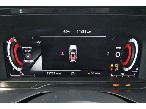 Used 2024 Nissan Pathfinder Platinum FWD image 20