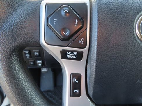 Used 2018 Toyota Tundra SR5 image 15