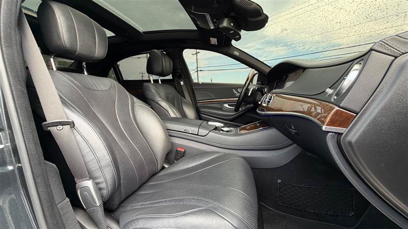 Used 2015 Mercedes-Benz S 550 4MATIC Sedan image 38