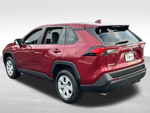 Used 2024 Toyota RAV4 LE image 5