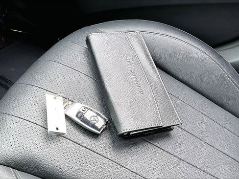 Used 2020 Mercedes-Benz E 350 Sedan image 14