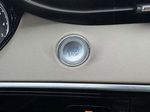 Used 2023 Genesis GV70 2.5T image 32