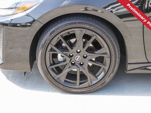 Used 2025 Nissan Sentra SR w/ Midnight Edition FWD image 10