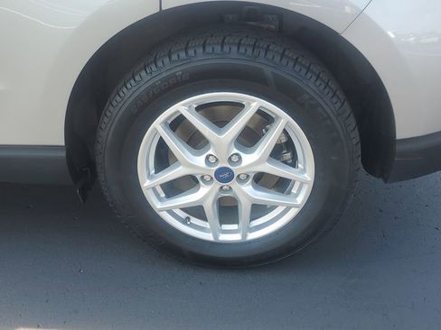 Used 2022 Ford Edge SEL w/ Convenience Package image 5