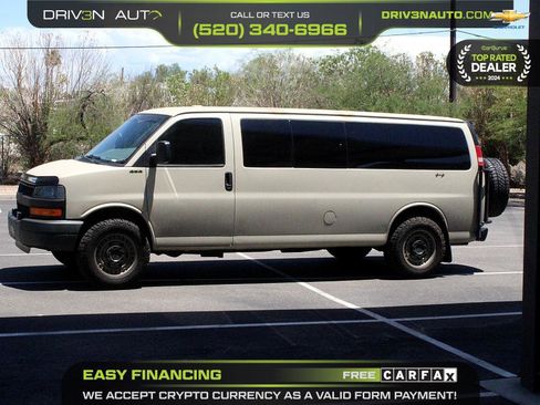 Used 2008 Chevrolet Express 3500 w/ LT Preferred Equipment Group image 4