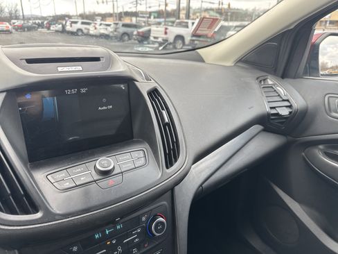 Used 2018 Ford Escape SEL image 22