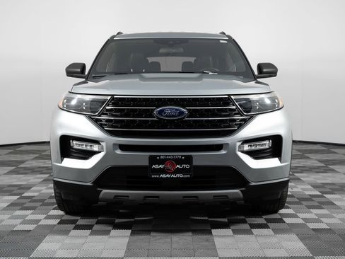 Used 2020 Ford Explorer XLT w/ Equipment Group 202A image 11