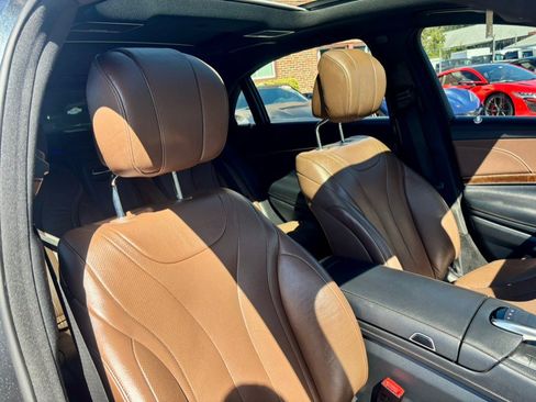 Used 2016 Mercedes-Benz S 550 4MATIC Sedan image 15