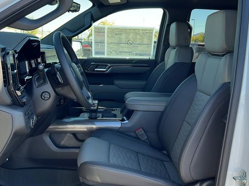 New 2026 Chevrolet Silverado 1500 ZR2 image 34