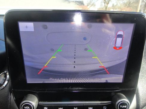 Used 2021 Ford EcoSport SES image 9