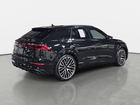 Used 2024 Audi SQ8 Prestige w/ Prestige Package image 5