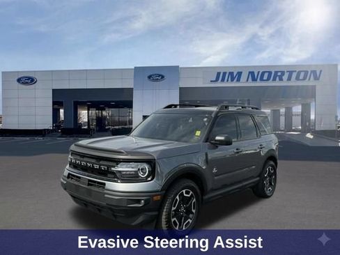 Used 2023 Ford Bronco Sport Outer Banks w/ Tech Package AWD/4WD image 9