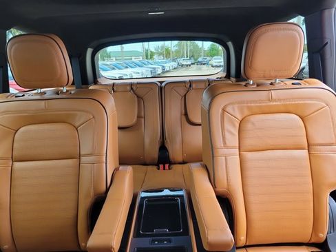 Certified 2022 Lincoln Corsair Reserve w/ Equipment Group 201A image 17