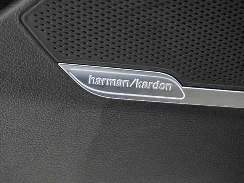 Used 2023 Kia Sportage SX image 12