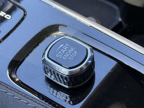 Used 2023 Volvo XC90 B6 Ultimate image 8