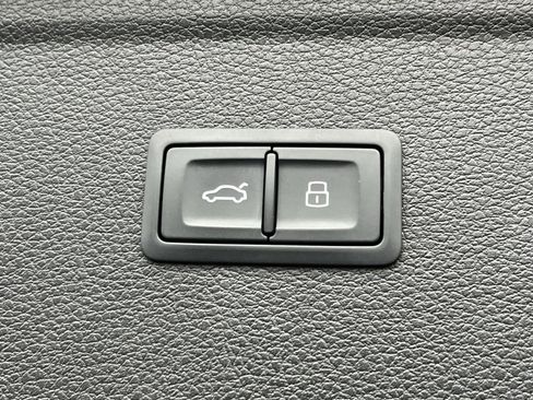 Used 2022 Audi Q5 2.0T Premium image 25