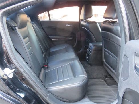 Used 2014 Dodge Charger SXT Plus image 21