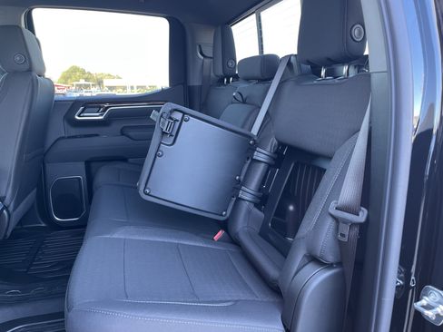 New 2026 GMC Sierra 1500 Elevation image 13