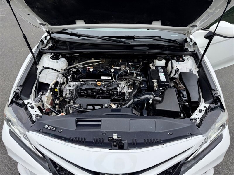 Used 2019 Toyota Camry SE FWD image 12