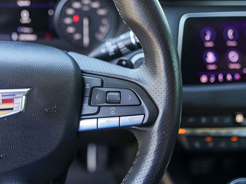 Used 2022 Cadillac XT4 Sport image 13