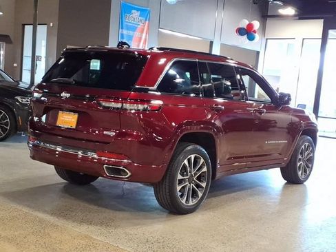 Used 2025 Jeep Grand Cherokee Overland w/ Adv Protech Group III AWD/4WD image 6