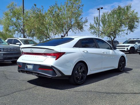 Certified 2026 Hyundai Elantra SEL Sport FWD image 6