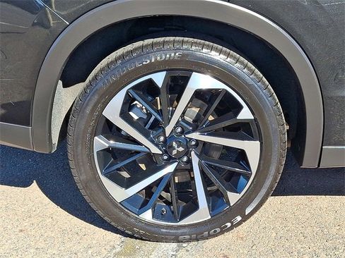 Used 2024 Mitsubishi Outlander SE image 8