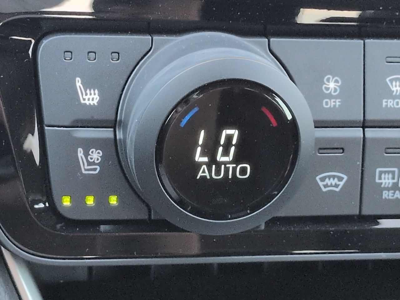 Used 2024 Toyota Grand Highlander AWD image 24