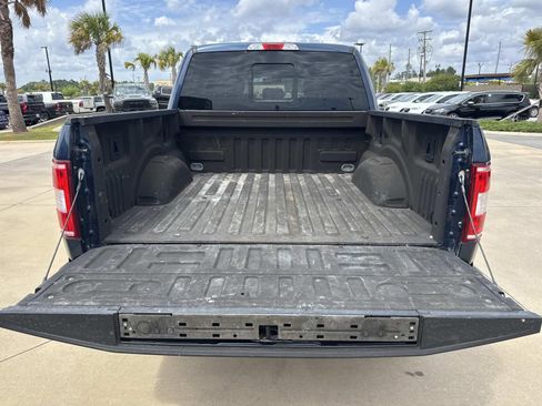 Used 2018 Ford F150 Lariat w/ Trailer Tow Package image 8