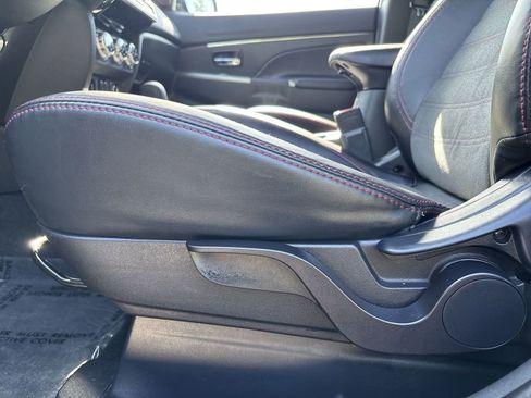 Used 2024 Mitsubishi Outlander Sport SE AWD/4WD image 14