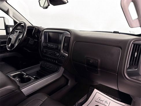 Used 2016 Chevrolet Silverado 2500 LTZ image 27