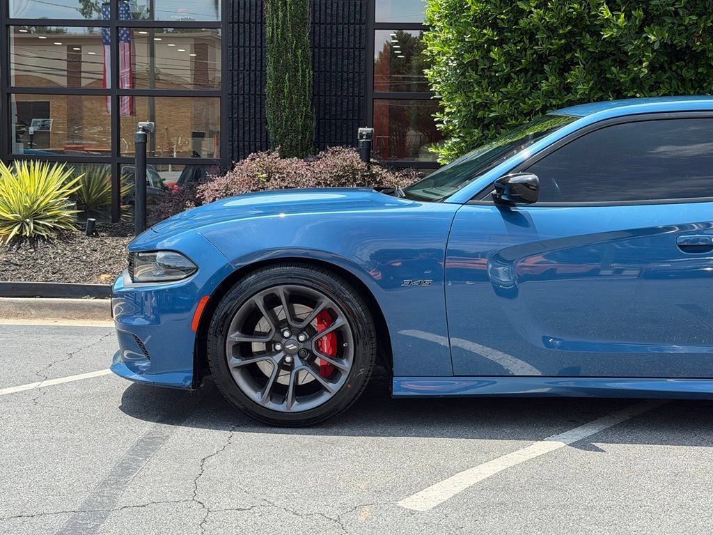 Used 2023 Dodge Charger R/T w/ Performance Handling Group RWD image 10