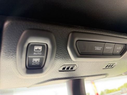 Used 2023 Jeep Wrangler Unlimited w/ Sun & Screen Package AWD/4WD image 24