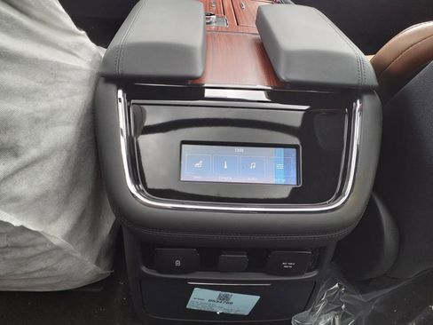 Certified 2024 Lincoln Navigator Reserve image 22