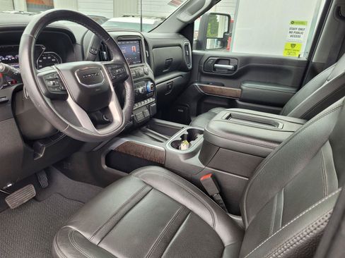 Used 2022 GMC Sierra 2500 Denali w/ Denali Ultimate Package AWD/4WD image 11