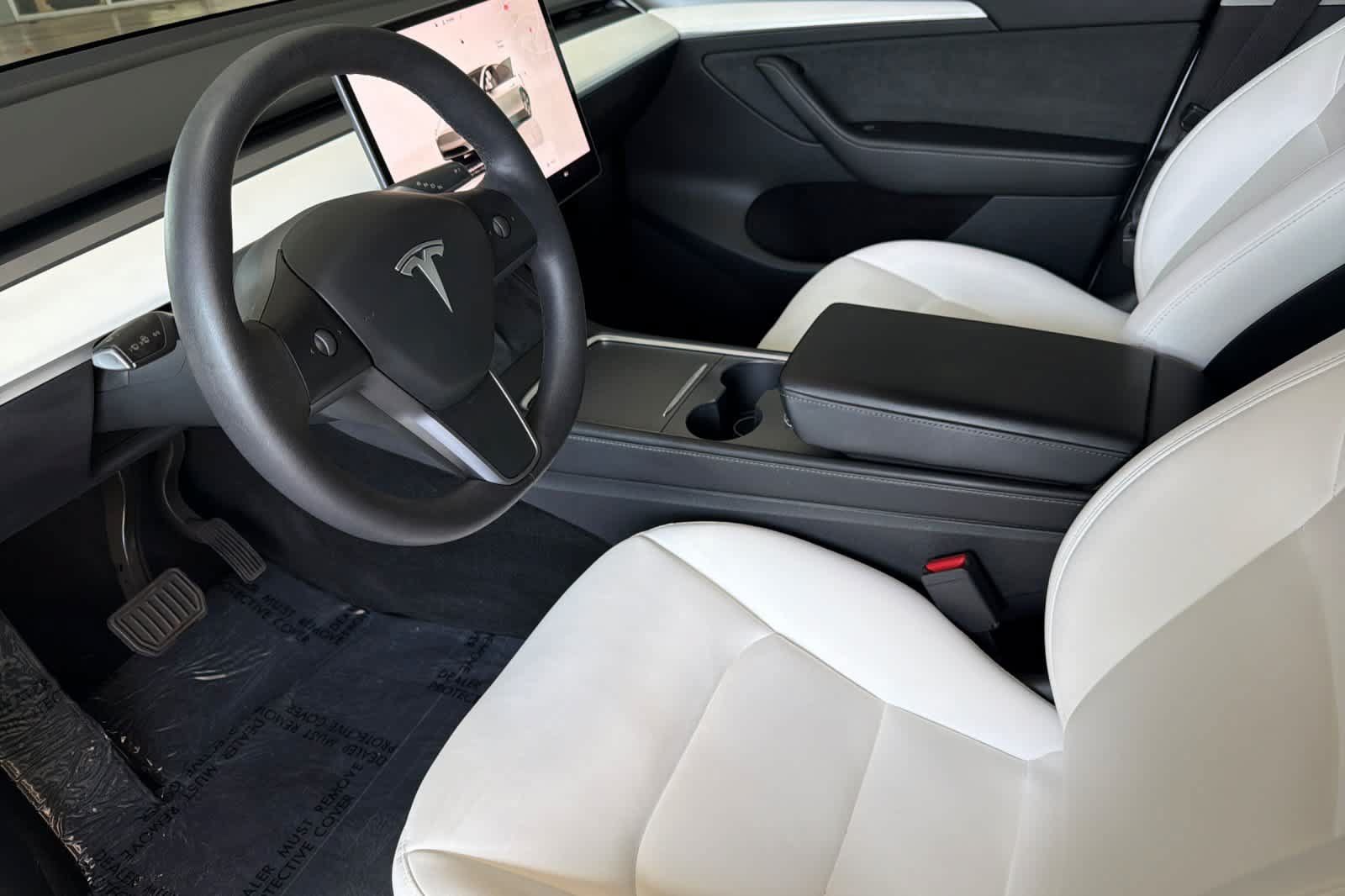 Used 2022 Tesla Model Y Long Range AWD/4WD image 11