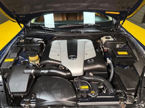 Used 2004 Lexus SC 430 Convertible RWD image 33