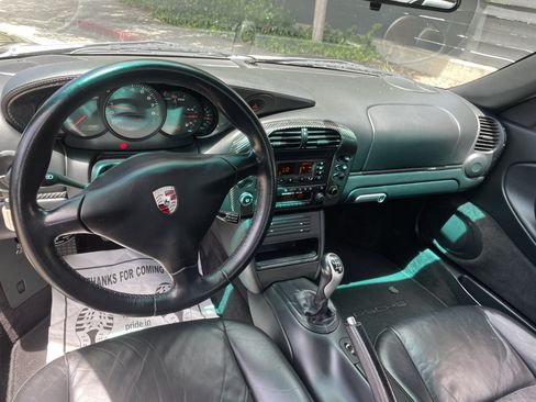 Used 2002 Porsche 911 Carrera RWD image 4