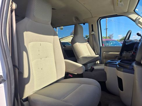 Used 2012 Ford E-350 and Econoline 350 XLT image 14