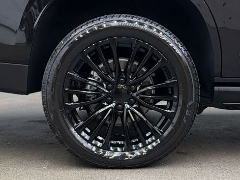 Used 2026 GMC Yukon Denali w/ Sun & Power Step Package image 11