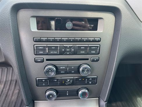 Used 2014 Ford Mustang GT RWD image 14