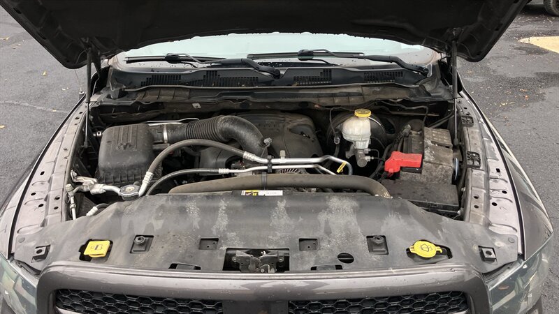Used 2019 RAM 1500 Express w/ Express Value Package AWD/4WD image 15