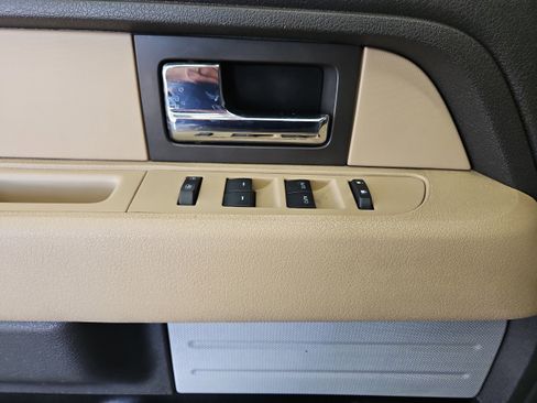 Used 2014 Ford F150 XLT w/ Equipment Group 302A Luxury image 8