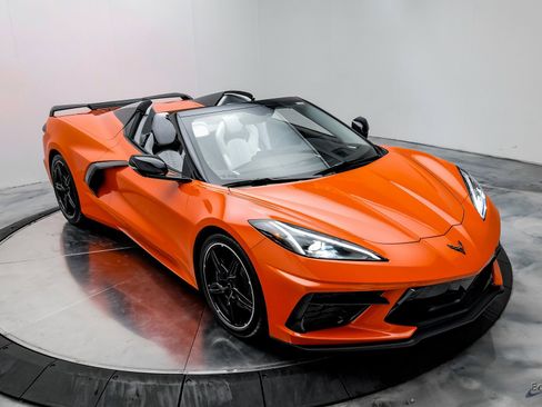 Used 2021 Chevrolet Corvette Stingray Premium Conv w/ Z51 Performance Package image 28