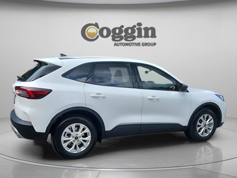 New 2026 Ford Escape Active image 5