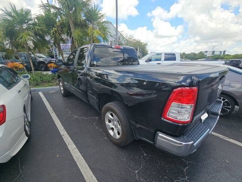 Used 2019 RAM 1500 Big Horn RWD image 4